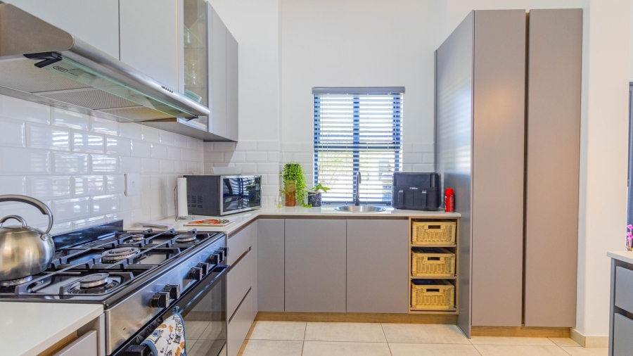 3 Bedroom Property for Sale in Sandy Point Beach Estate Western Cape